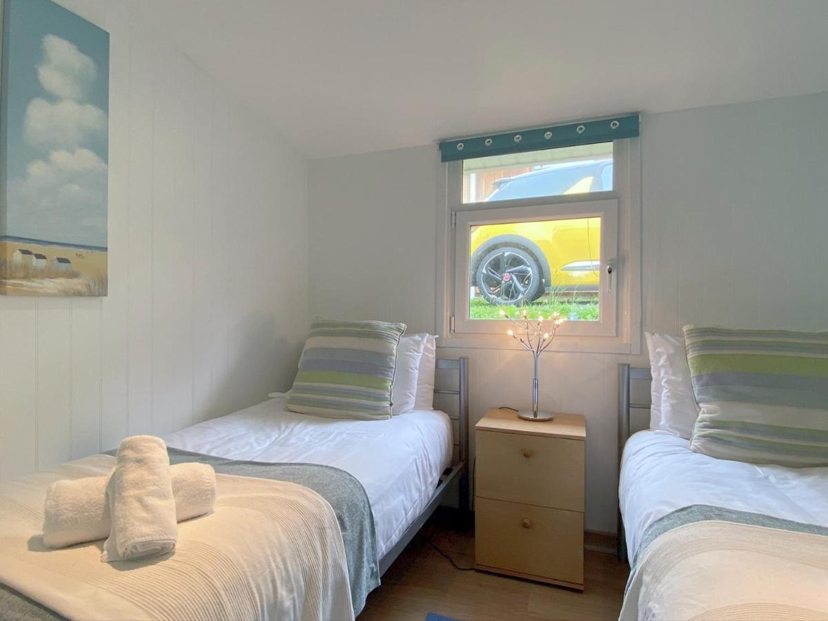 Pass The Keys Gower Beach Staycation Caswell Bay - Sleeps 4 Суонси Экстерьер фото