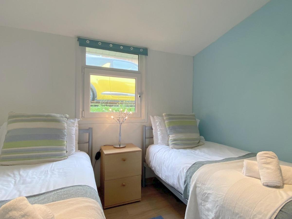 Pass The Keys Gower Beach Staycation Caswell Bay - Sleeps 4 Суонси Экстерьер фото